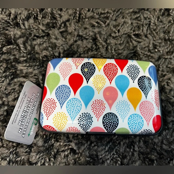 NWT Slim Metal Card Holder Case - Picture 1 of 3